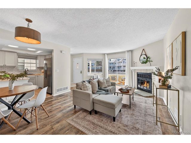 12523 E Pacific Cir E, Aurora, CO 80014