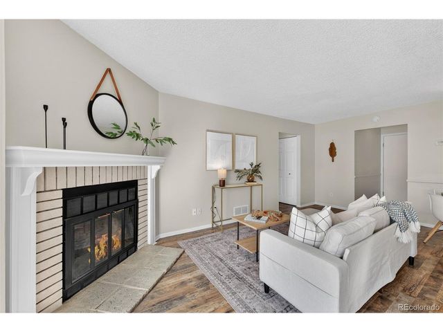 12523 E Pacific Cir E, Aurora, CO 80014