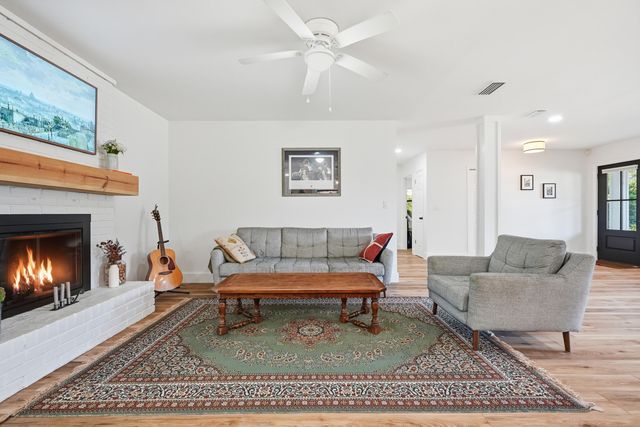 12 Pinehurst Drive, Shalimar, FL 32579