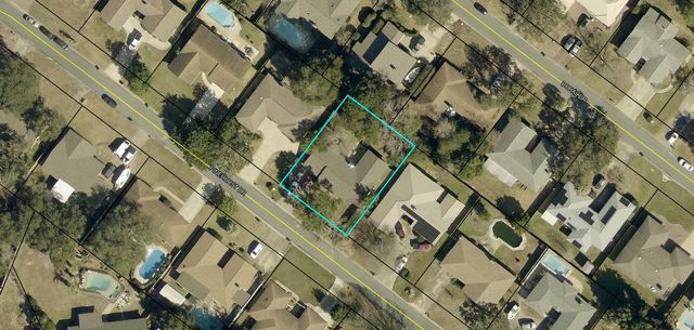 12 Pinehurst Drive, Shalimar, FL 32579