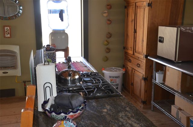 147 Old Windmill Trail, Madrid, NM 87010