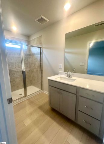 919 Powder Creek Drive, Reidville, SC 29375