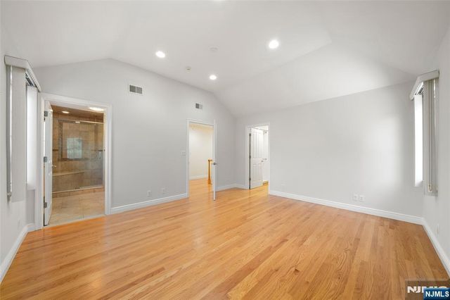 137 6th Street, Cresskill, NJ 07626