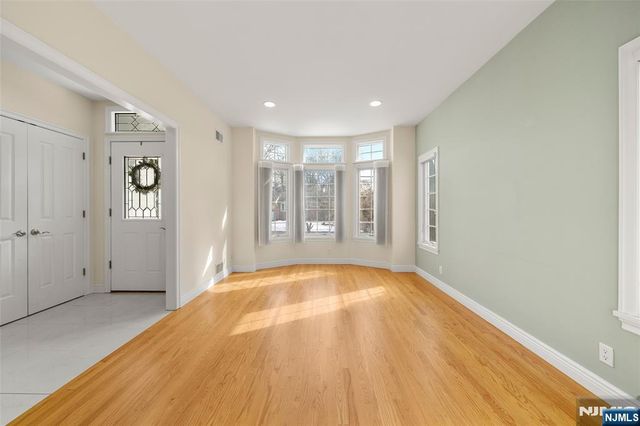 137 6th Street, Cresskill, NJ 07626