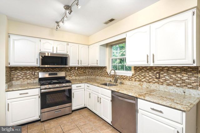 69 E SHREWSBURY PL, Princeton, NJ 08540