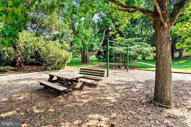 69 E SHREWSBURY PL, Princeton, NJ 08540