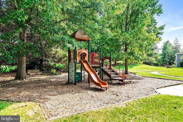 69 E SHREWSBURY PL, Princeton, NJ 08540