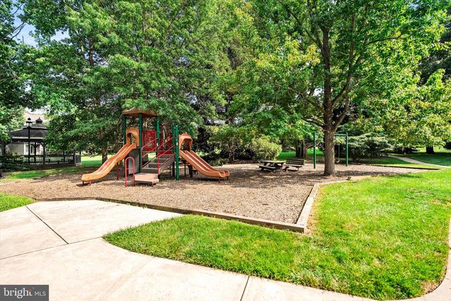 69 E SHREWSBURY PL, Princeton, NJ 08540