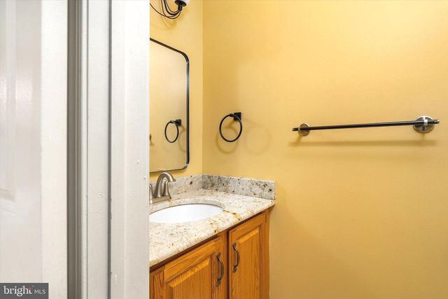 69 E SHREWSBURY PL, Princeton, NJ 08540