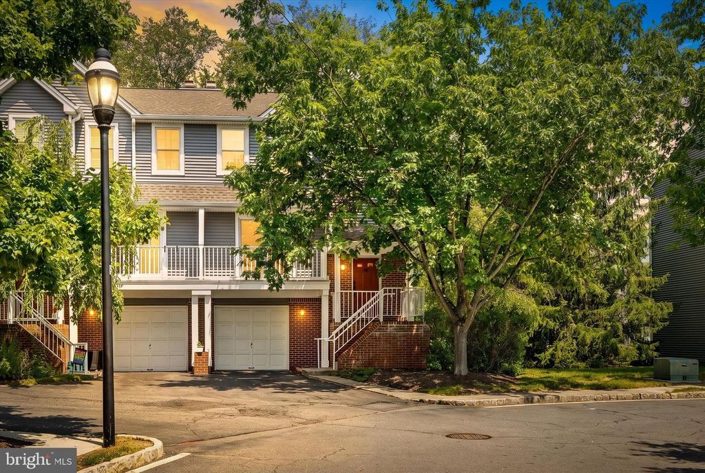 69 E SHREWSBURY PL, Princeton, NJ 08540