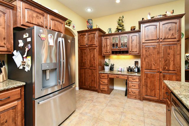 1402 N Rockingham Avenue, Nixa, MO 65714