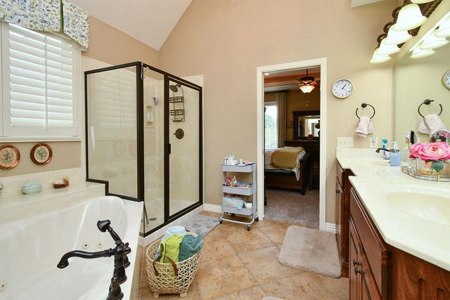 1402 N Rockingham Avenue, Nixa, MO 65714