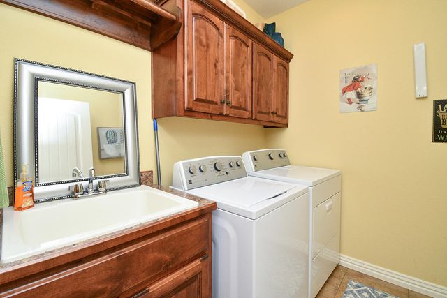 1402 N Rockingham Avenue, Nixa, MO 65714