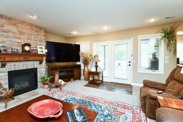 1402 N Rockingham Avenue, Nixa, MO 65714