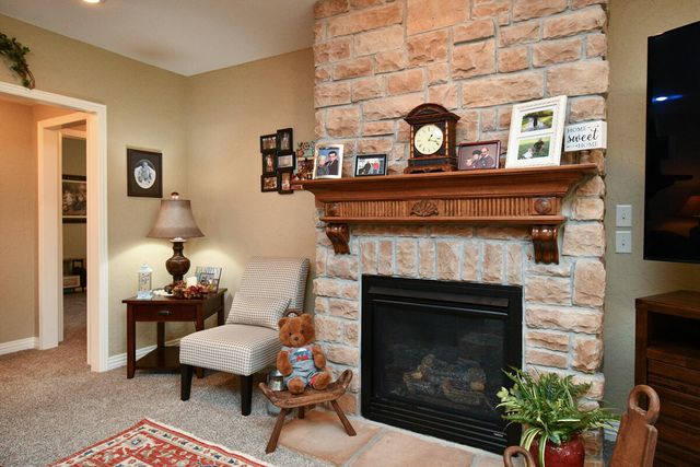 1402 N Rockingham Avenue, Nixa, MO 65714
