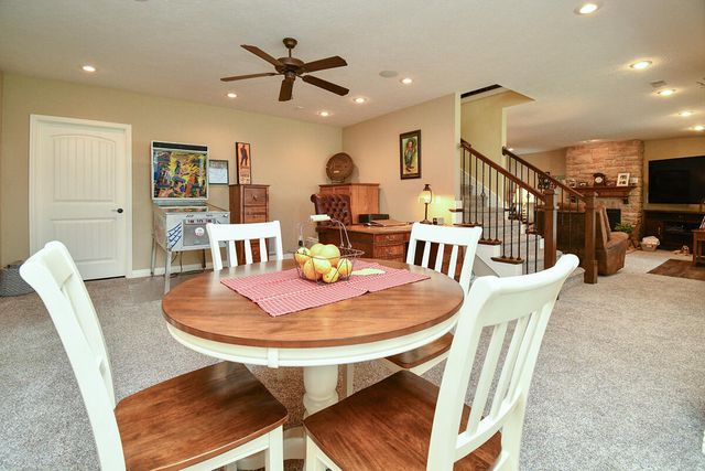 1402 N Rockingham Avenue, Nixa, MO 65714