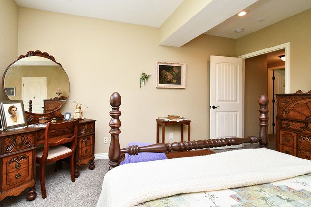 1402 N Rockingham Avenue, Nixa, MO 65714