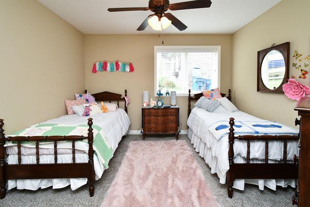 1402 N Rockingham Avenue, Nixa, MO 65714
