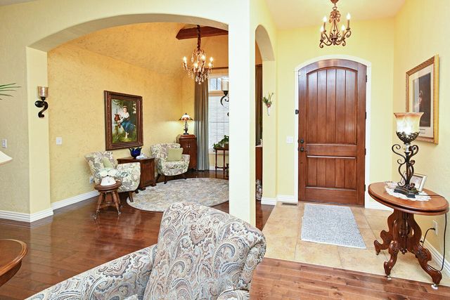 1402 N Rockingham Avenue, Nixa, MO 65714