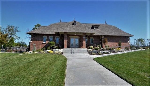 1402 N Rockingham Avenue, Nixa, MO 65714