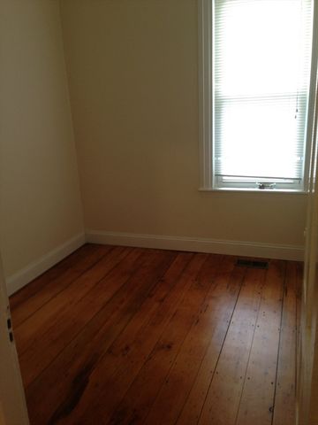 21 Imbaro 3, Boston, MA 02136