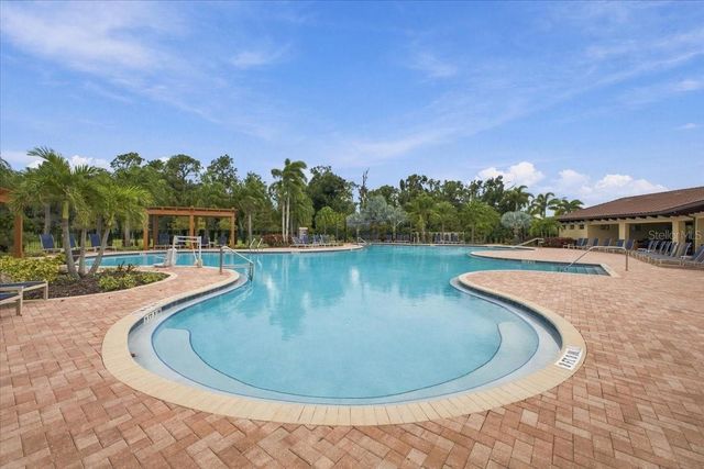 17343 HARVEST MOON WAY, Bradenton, FL 34211