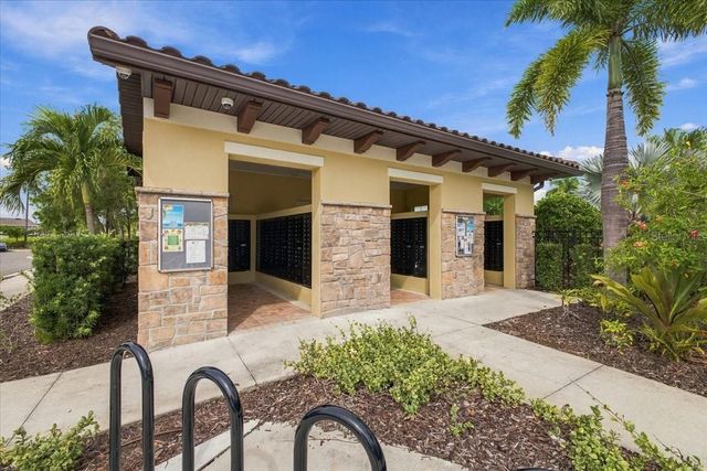 17343 HARVEST MOON WAY, Bradenton, FL 34211