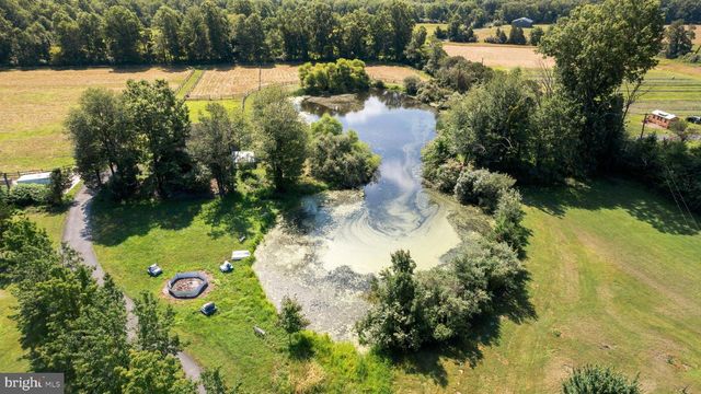 415 GEIGEL HILL RD, Upper Black Eddy, PA 18972