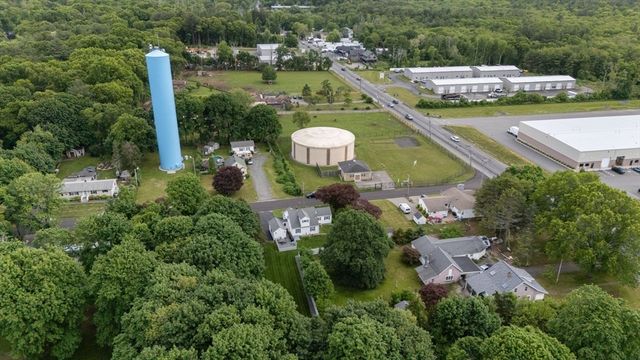 24 Wilbur St, Raynham, MA 02767