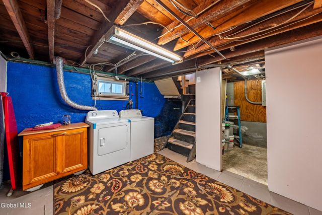 983 Us Route 9W, Bethlehem, NY 12158