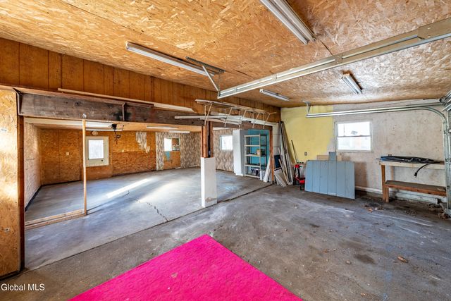 983 Us Route 9W, Bethlehem, NY 12158