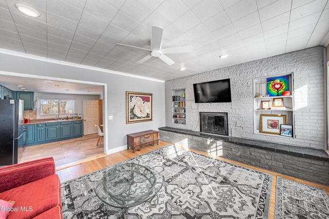 983 Us Route 9W, Bethlehem, NY 12158