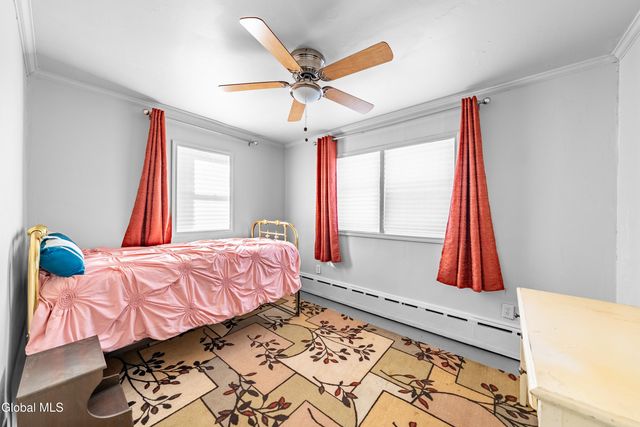 983 Us Route 9W, Bethlehem, NY 12158