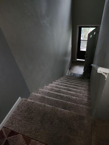 66 Stevens Street E, Saint Paul, MN 55107