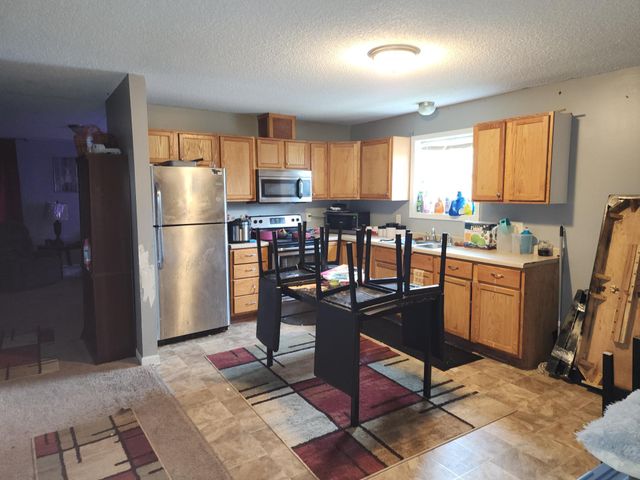 66 Stevens Street E, Saint Paul, MN 55107