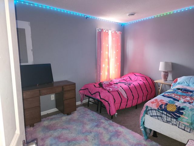 66 Stevens Street E, Saint Paul, MN 55107