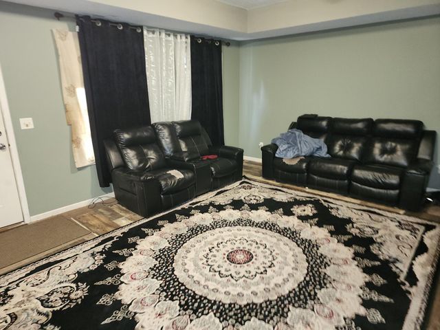 66 Stevens Street E, Saint Paul, MN 55107