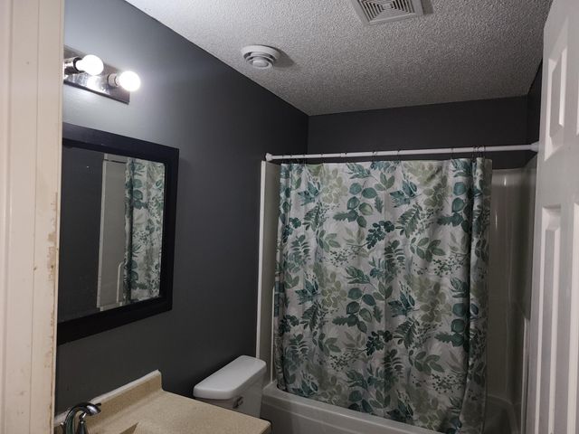 66 Stevens Street E, Saint Paul, MN 55107