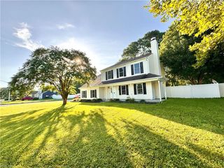 3917 Larchwood DR, Virginia Beach, VA 23456