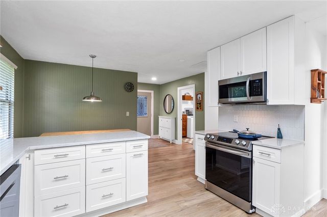 2470 Leon Lane, Springfield, OH 45502