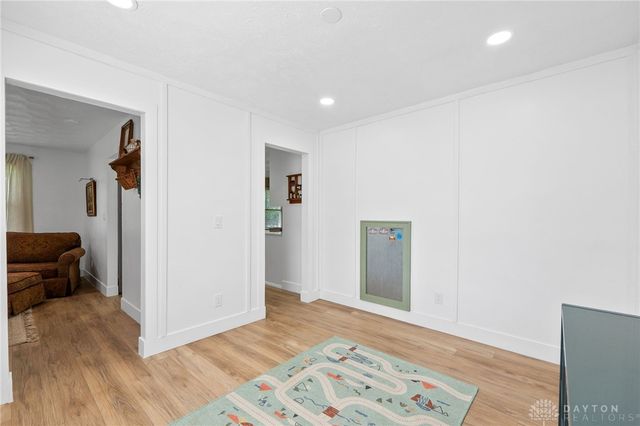 2470 Leon Lane, Springfield, OH 45502
