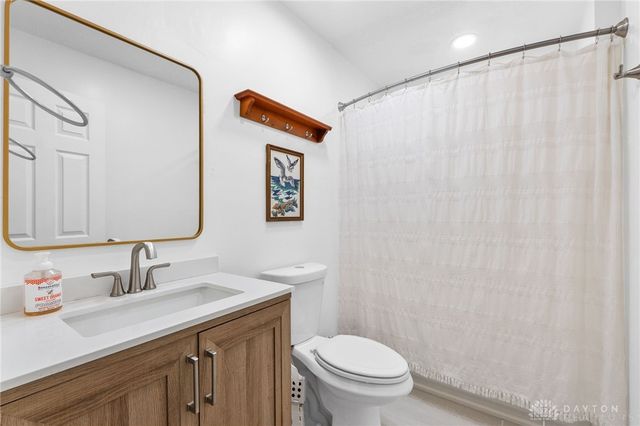 2470 Leon Lane, Springfield, OH 45502