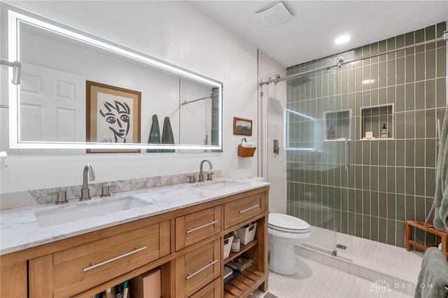 2470 Leon Lane, Springfield, OH 45502
