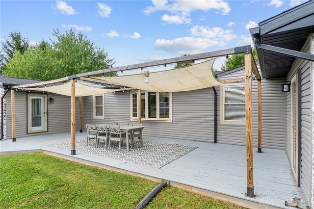 2470 Leon Lane, Springfield, OH 45502