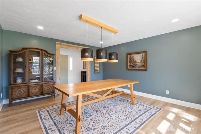 2470 Leon Lane, Springfield, OH 45502