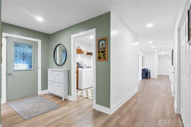 2470 Leon Lane, Springfield, OH 45502