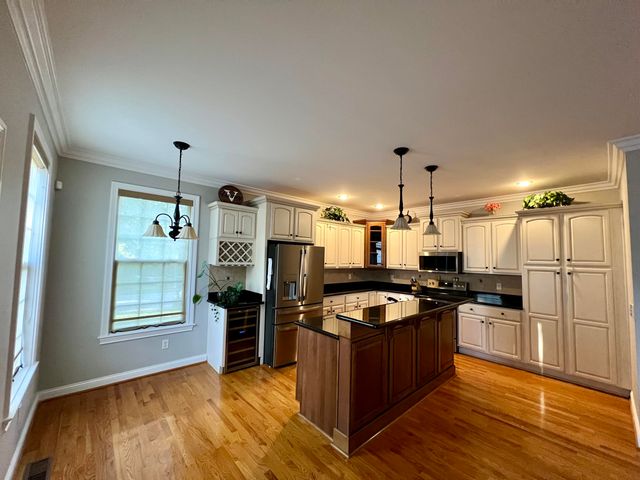 2433 Rockminster Road, Lexington, KY 40509