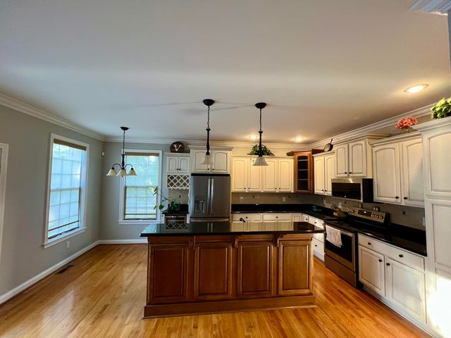 2433 Rockminster Road, Lexington, KY 40509