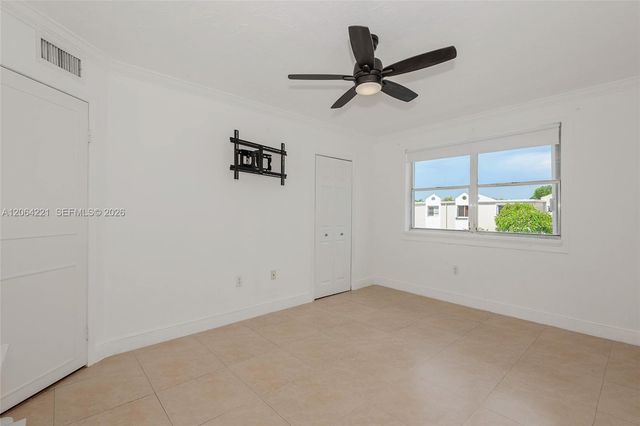 4520 SW 68th Ct Cir 25-5, Miami, FL 33155