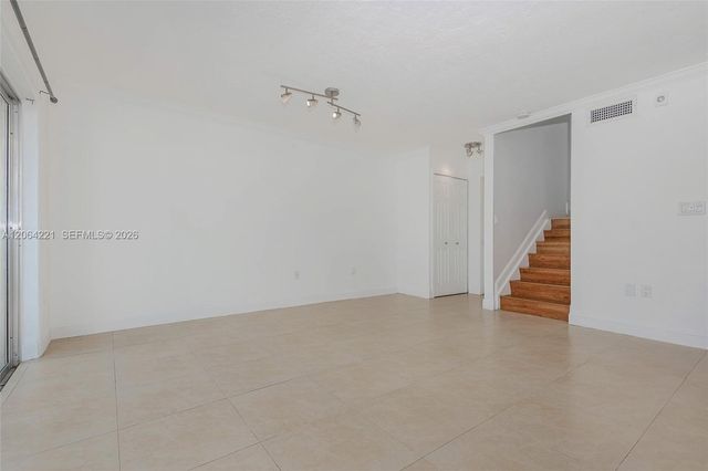 4520 SW 68th Ct Cir 25-5, Miami, FL 33155
